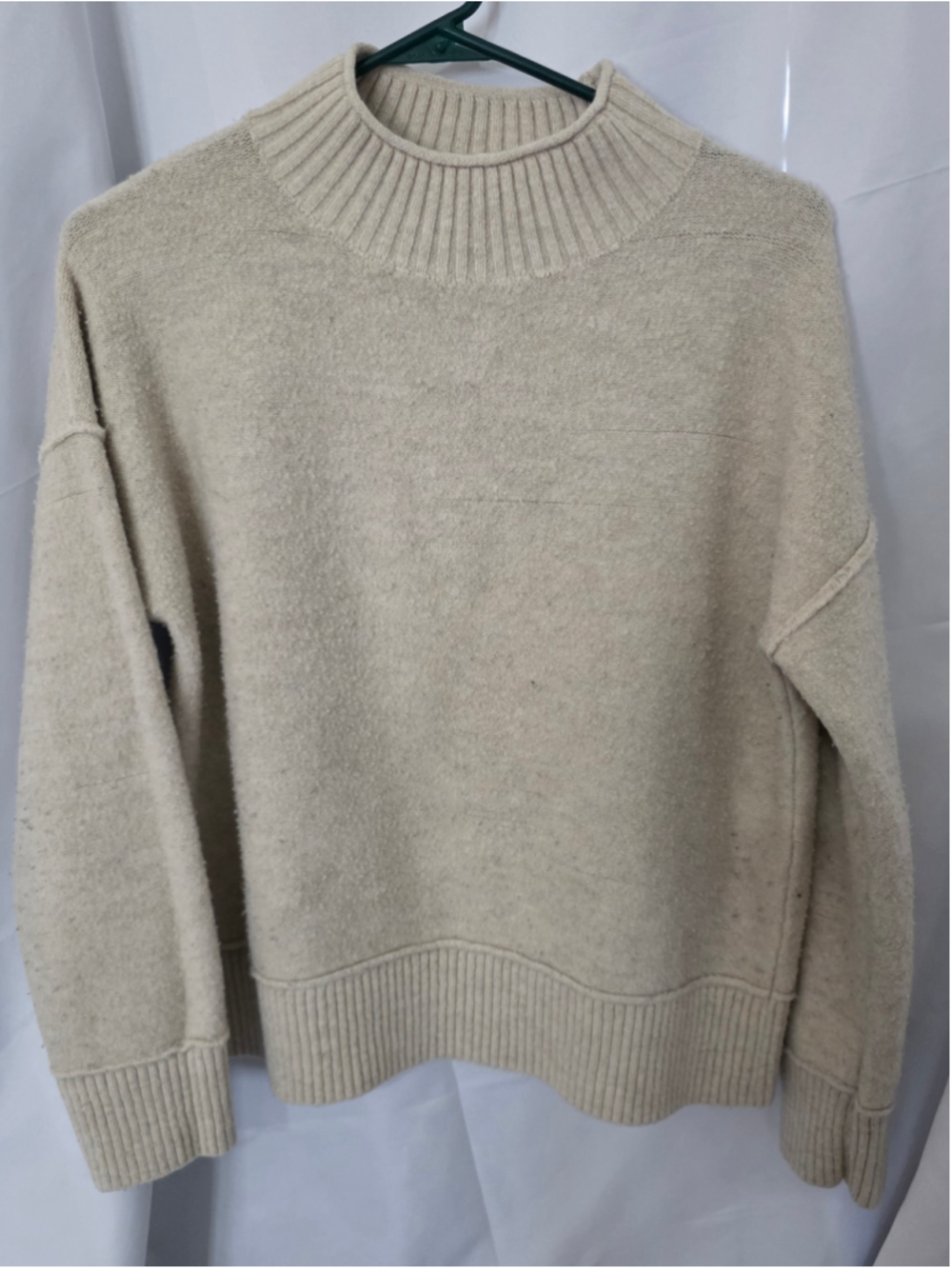 Women's Universal Thread Turtleneck Sweater Size S Beige cozy fall cottagecore